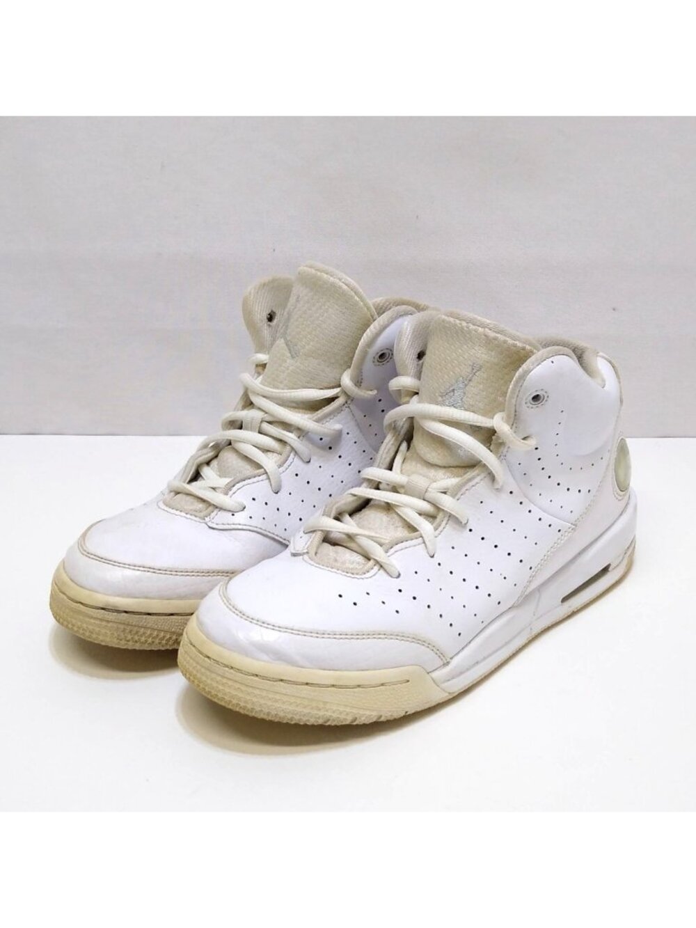 Nike Air Jordan 23 Flight 6.5Y Basketball Tradition Sneakers Lace Up 819473-101 - Picture 2 of 7